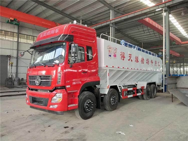 國六三倉散裝飼料運輸車 解放畜牧廠高效運輸解決方案